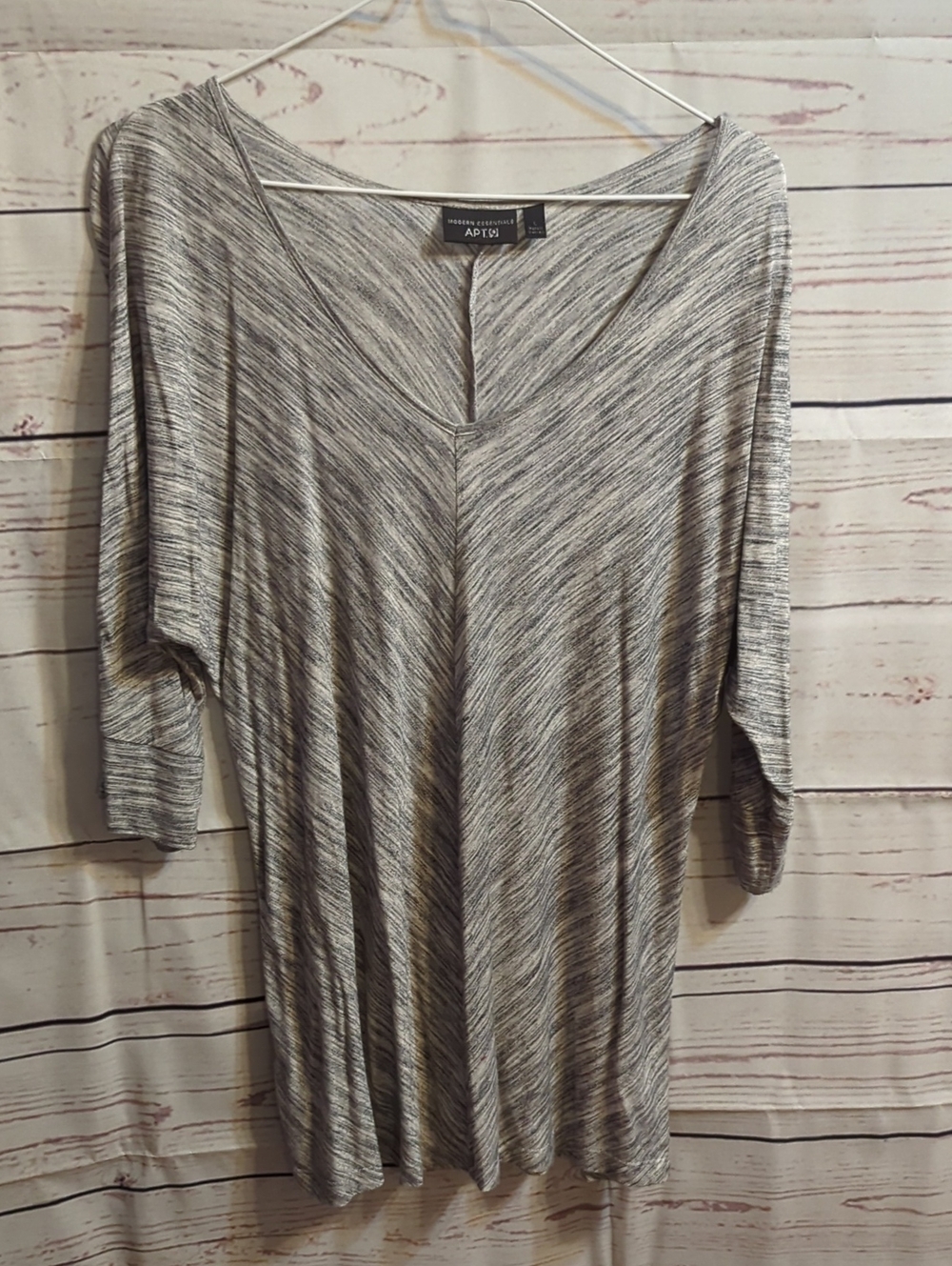 Apt. 9 Women's Gray Marled V-Neck Tunic Top